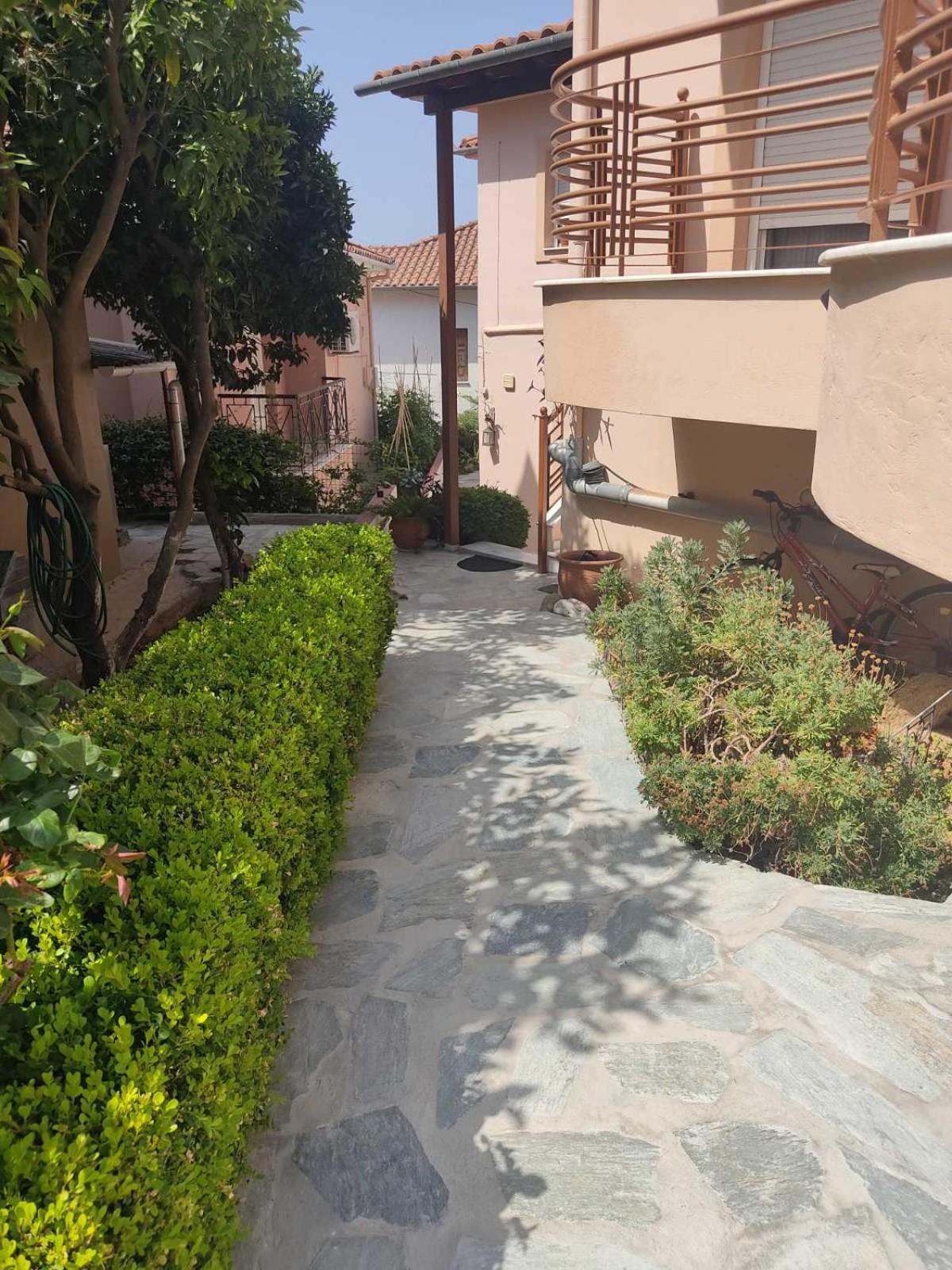 Dream House Apartment Agria